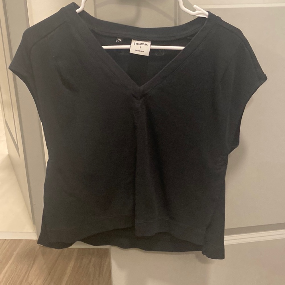Black gymshark T-shirt